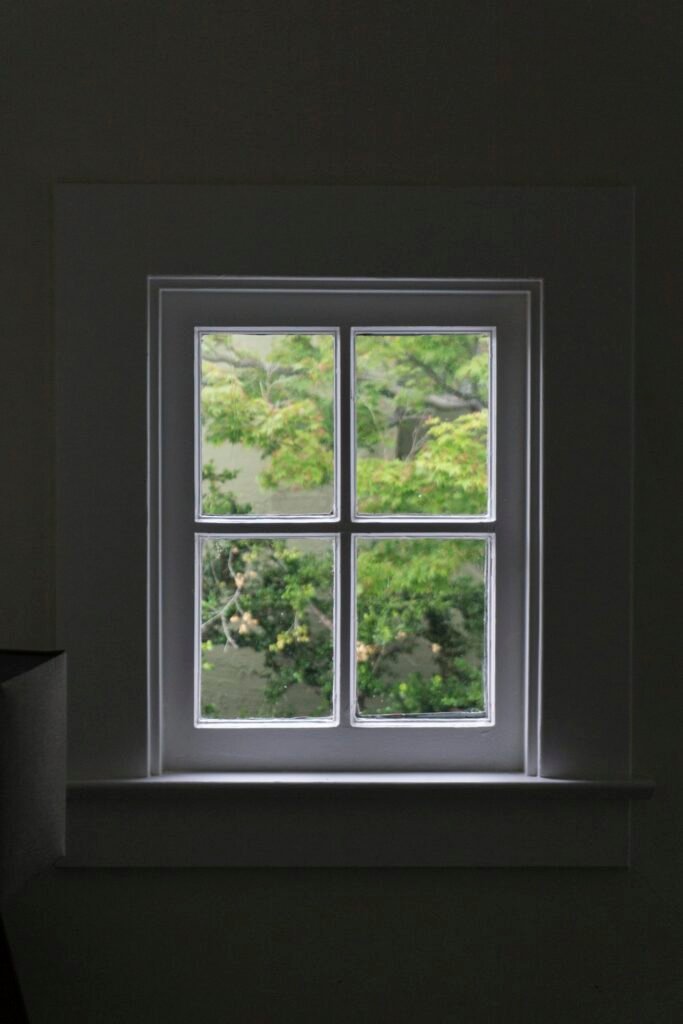 Clean exterior window